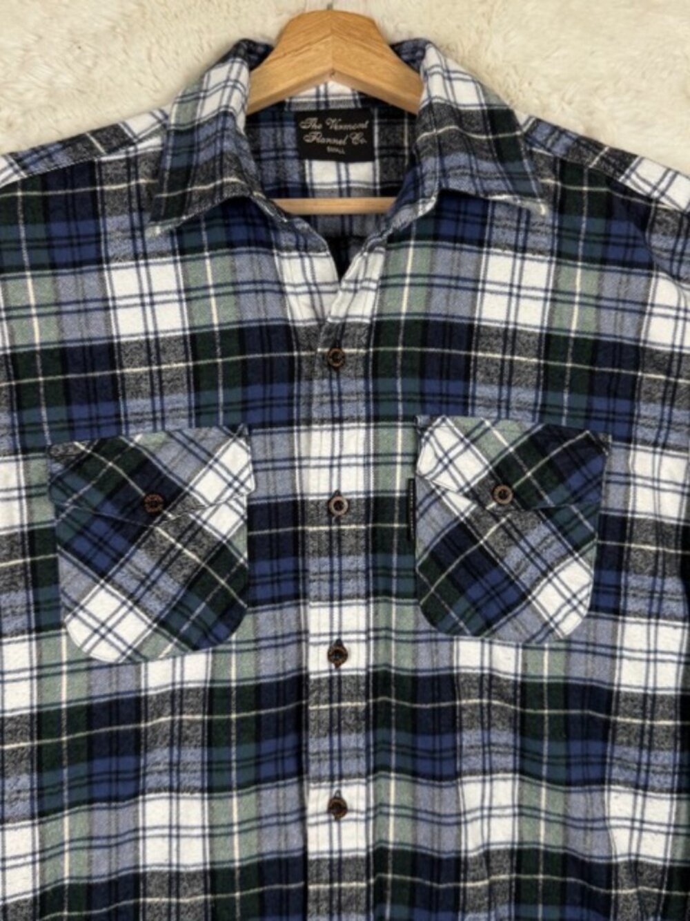 The Vermont Flannel Company Shirt Men's Small Blue Plaid Long Sleeve Button-Up